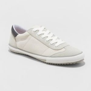 TARGET BRAND: Men's Rhen Retro Sneakers
